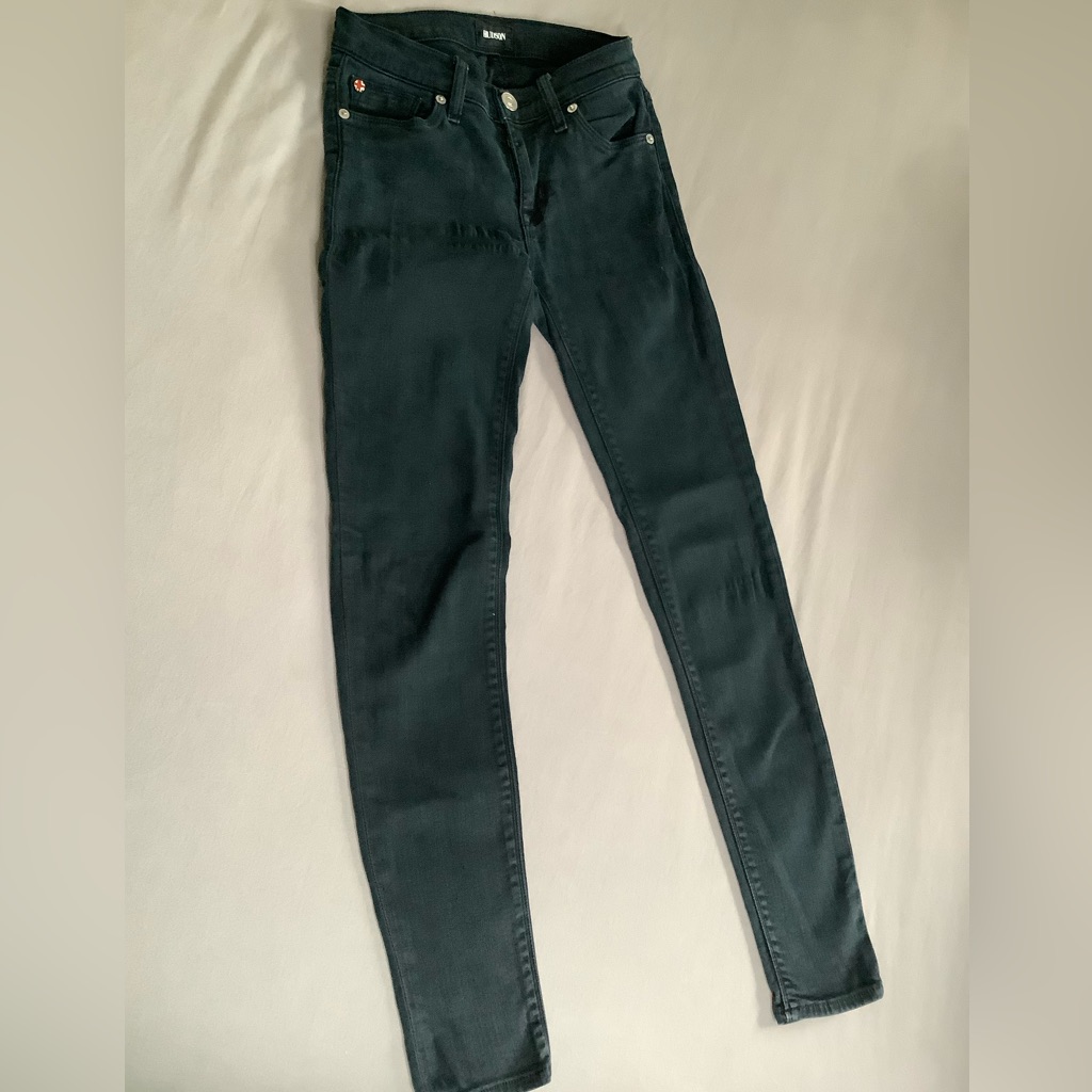Hudson Krista Super Skinny Jeans Cropped, Black Size 24, 24" Inseam, Gently Worn